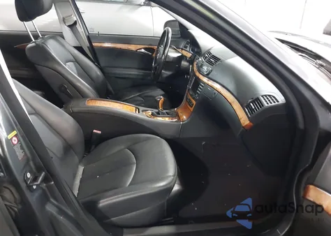 2008 Mercedes-Benz E 350 z USA, uszkodzony, nr VIN WDBUF56X18B212051